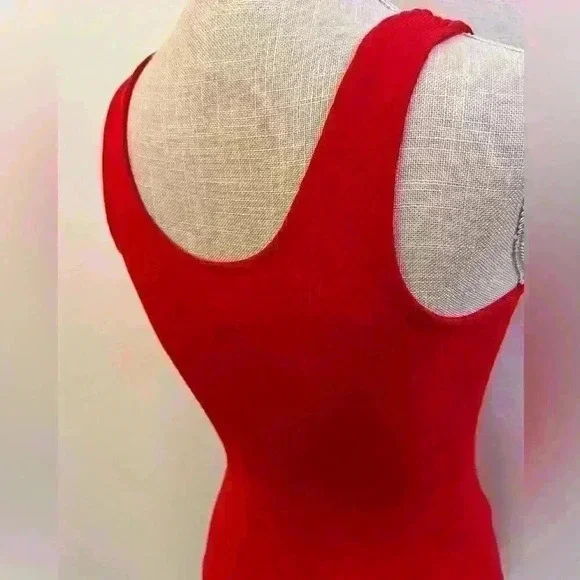 Windsor Red Bodysuit - Medium size - Picture 5 of 6